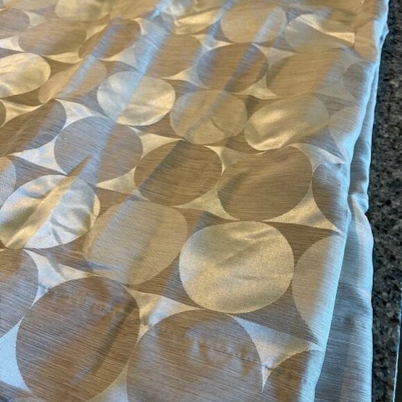 Beige Curtins 84 long x 50 wide - Picture 2 of 6